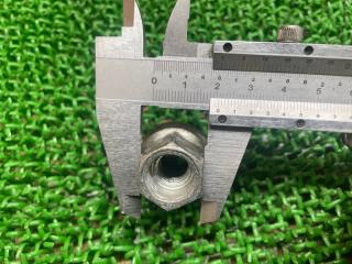 Гайка на колесо TOYOTA Alphard ATH10W 2AZ-FXE 90942-01062 3 ракурс