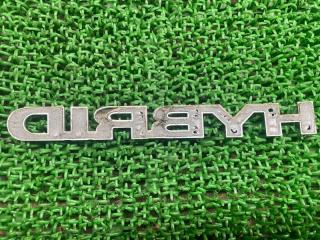 Эмблема TOYOTA Alphard ATH10W 2AZ-FXE 75442-58030 2 ракурс