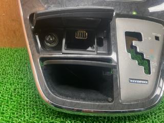 Консоль центральная TOYOTA Alphard ATH10W 2AZ-FXE 55420-58050 2 ракурс