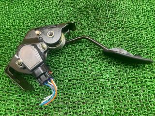 Педаль газа TOYOTA Alphard ATH10W 2AZ-FXE 78010-58010 2 ракурс Педаль газа TOYOTA Alphard ATH10W 2AZ-FXE 78010-58010 2 ракурс