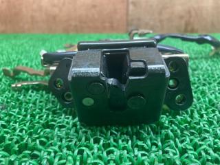 Замок багажника TOYOTA Alphard ATH10W 2AZ-FXE 69350-58010 3 ракурс