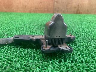 Камера переднего вида TOYOTA Alphard ATH10W 2AZ-FXE 86790-58030 3 ракурс