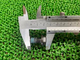 Болт маховика DAIHATSU MIRA E:S LA350S KF-VE 9004801037 3 ракурс