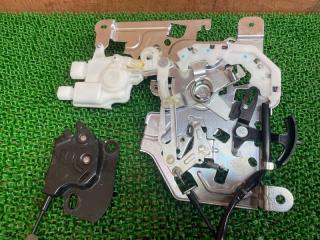 Замок двери правый задний NISSAN Elgrand PNE52 VQ35DE 825041JB0B 5 ракурс