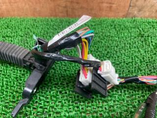 Проводка двери правая задняя NISSAN Elgrand PNE52 VQ35DE 241261JB1A 4 ракурс