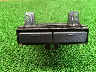 Подстаканник NISSAN Elgrand PNE52 VQ35DE 684301JB0B 1 ракурс