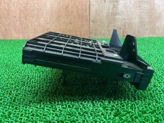 Подстаканник NISSAN Elgrand PNE52 VQ35DE 684301JB0B 4 ракурс