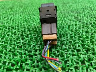 Кнопка подогрева сидений NISSAN Elgrand PNE52 VQ35DE 255001EA0A 3 ракурс