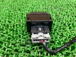 Кнопка открывания багажника NISSAN Elgrand PNE52 VQ35DE 251401AA0A 3 ракурс