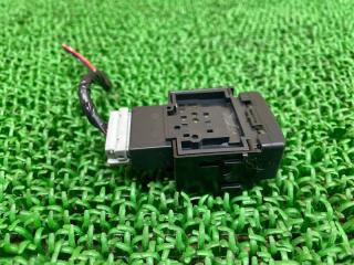 Кнопка открывания багажника NISSAN Elgrand PNE52 VQ35DE 251401AA0A 5 ракурс