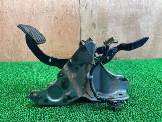 Педаль тормоза NISSAN Elgrand PNE52 VQ35DE 465011JB0B 1 ракурс