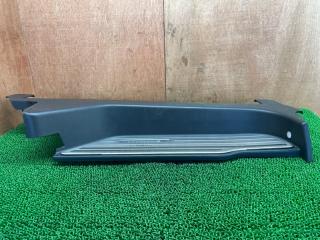 Накладка на порог правая задняя NISSAN Elgrand PNE52 VQ35DE 769531JB0B 1 ракурс
