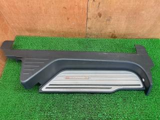 Накладка на порог правая задняя NISSAN Elgrand PNE52 VQ35DE 769531JB0B 2 ракурс