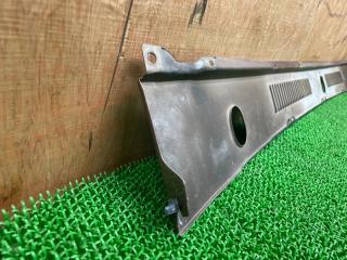 Решетка под лобовое стекло TOYOTA LAND CRUISER PRADO LJ78G 2L-TE 55781-60040 3 ракурс