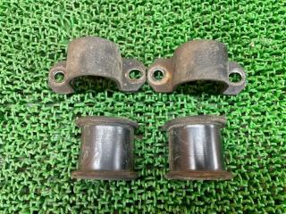 Крепление стабилизатора заднее TOYOTA LAND CRUISER PRADO LJ78G 2L-TE 48823-60030 1 ракурс