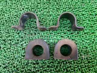 Крепление стабилизатора заднее TOYOTA LAND CRUISER PRADO LJ78G 2L-TE 48823-60030 2 ракурс