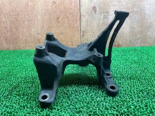 Крепление компрессора кондиционера TOYOTA LAND CRUISER PRADO LJ78G 2L-TE 88431-60180 2 ракурс