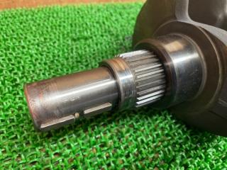 Коленвал TOYOTA LAND CRUISER PRADO LJ78G 2L-TE 13401-54070 2 ракурс