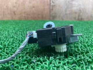 Сервопривод заслонок печки LEXUS RX450h GYL25W 2GR-FXS 8710648210 3 ракурс Сервопривод заслонок печки LEXUS RX450h GYL25W 2GR-FXS 8710648210 3 ракурс