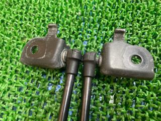 Амортизатор капота Lexus IS250 GSE20 4GR-FSE 53450-0W081 2 ракурс