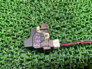 Кнопка открывания багажника NISSAN SKYLINE V35 VQ25DD 25380EG000 2 ракурс