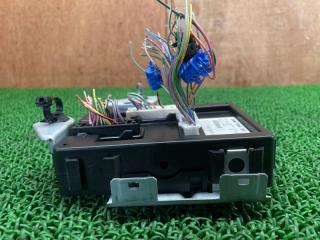 Блок предохранителей NISSAN SKYLINE V35 VQ25DD 284B1CM31A 2 ракурс