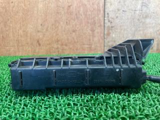 Блок реле NISSAN Terrano LR50 VG33E 2438351E01 3 ракурс