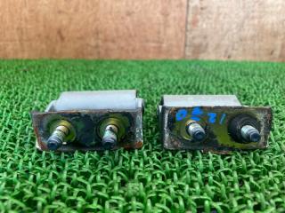 Петля дверная NISSAN Terrano LR50 VG33E 904000W000 2 ракурс