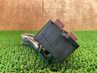 Блок предохранителей TOYOTA LAND CRUISER PRADO LJ78W 2L-TE 82131-60623 4 ракурс