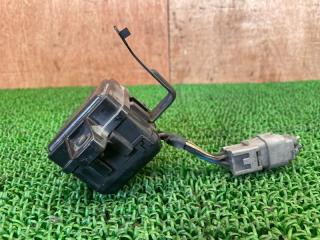Блок предохранителей TOYOTA LAND CRUISER PRADO LJ78W 2L-TE 82610-60060 2 ракурс