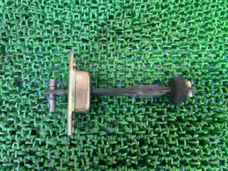 Ограничитель двери правый передний TOYOTA LAND CRUISER PRADO LJ78W 2L-TE 68610-60040 1 ракурс