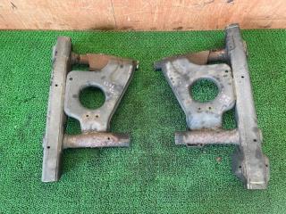 Крепление балки подвески заднее TOYOTA LAND CRUISER PRADO LJ78W 2L-TE 35000-60372 1 ракурс