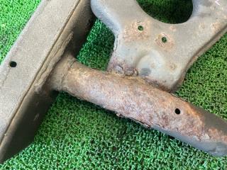 Крепление балки подвески заднее TOYOTA LAND CRUISER PRADO LJ78W 2L-TE 35000-60372 3 ракурс