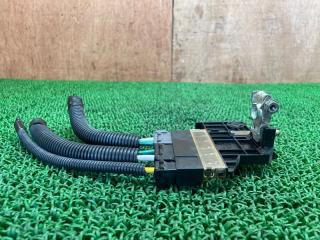 Клемма NISSAN LEAF ZE1 EM57 24105-3NK0A 2 ракурс