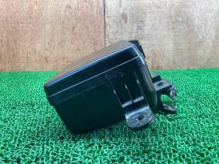 Блок реле NISSAN LEAF ZE1 EM57 24388-40F00 5 ракурс