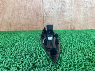 Кнопка стеклоподъемника левая передняя NISSAN LEAF ZE1 EM57 80961-3NK0A 3 ракурс