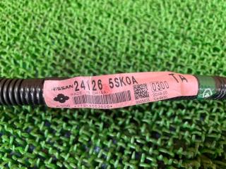 Проводка двери правая задняя NISSAN LEAF ZE1 EM57 24126-5SK0A 5 ракурс