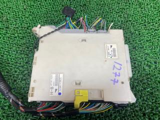 Блок предохранителей Lexus GS350 GRS191 82730-30281 5 ракурс