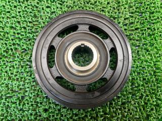 Шкив коленвала Honda Vezel RU3 LEB 138105P6003 2 ракурс Шкив коленвала Honda Vezel RU3 LEB 138105P6003 2 ракурс
