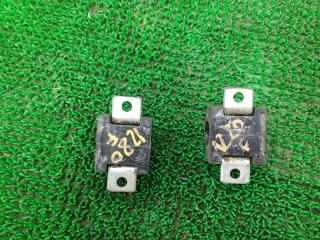 Крепление стабилизатора переднее MITSUBISHI OUTLANDER GG2W 4B11 MR403646 2 ракурс