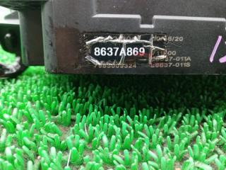 Блок предохранителей MITSUBISHI OUTLANDER GG2W 4B11 8637C610 3 ракурс