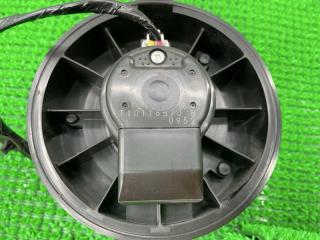 Мотор печки NISSAN LEAF ZE1 EM57 4 ракурс Мотор печки NISSAN LEAF ZE1 EM57 4 ракурс