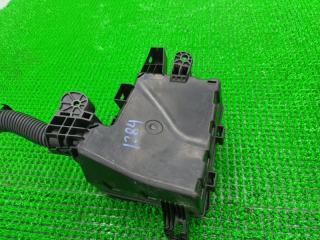 Блок предохранителей NISSAN LEAF ZE1 EM57 284B7-5SH5A 3 ракурс