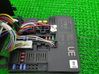 Блок предохранителей NISSAN LEAF ZE1 EM57 284B7-5SH5A 5 ракурс