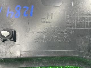 Накладка на стойку кузова левая задняя NISSAN LEAF ZE1 EM57 78877-5SK0A 5 ракурс