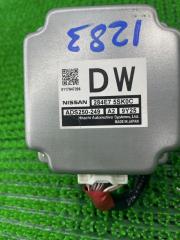 Блок управления NISSAN LEAF ZE1 EM57 284E7-5SK0C 1 ракурс