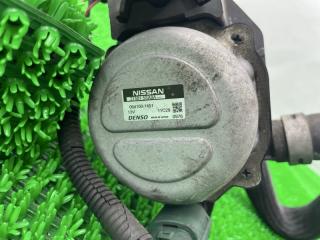 Помпа инвертора NISSAN LEAF ZE1 EM57 21581-5SA0A 3 ракурс