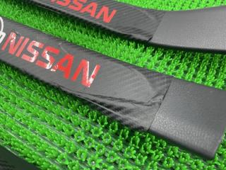 Накладка на порог NISSAN LEAF ZE1 EM57 2 ракурс