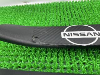 Накладка на порог NISSAN LEAF ZE1 EM57 3 ракурс