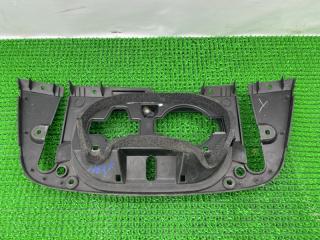 Лючок бензобака NISSAN LEAF ZE1 EM57 65730-5SK1A 2 ракурс